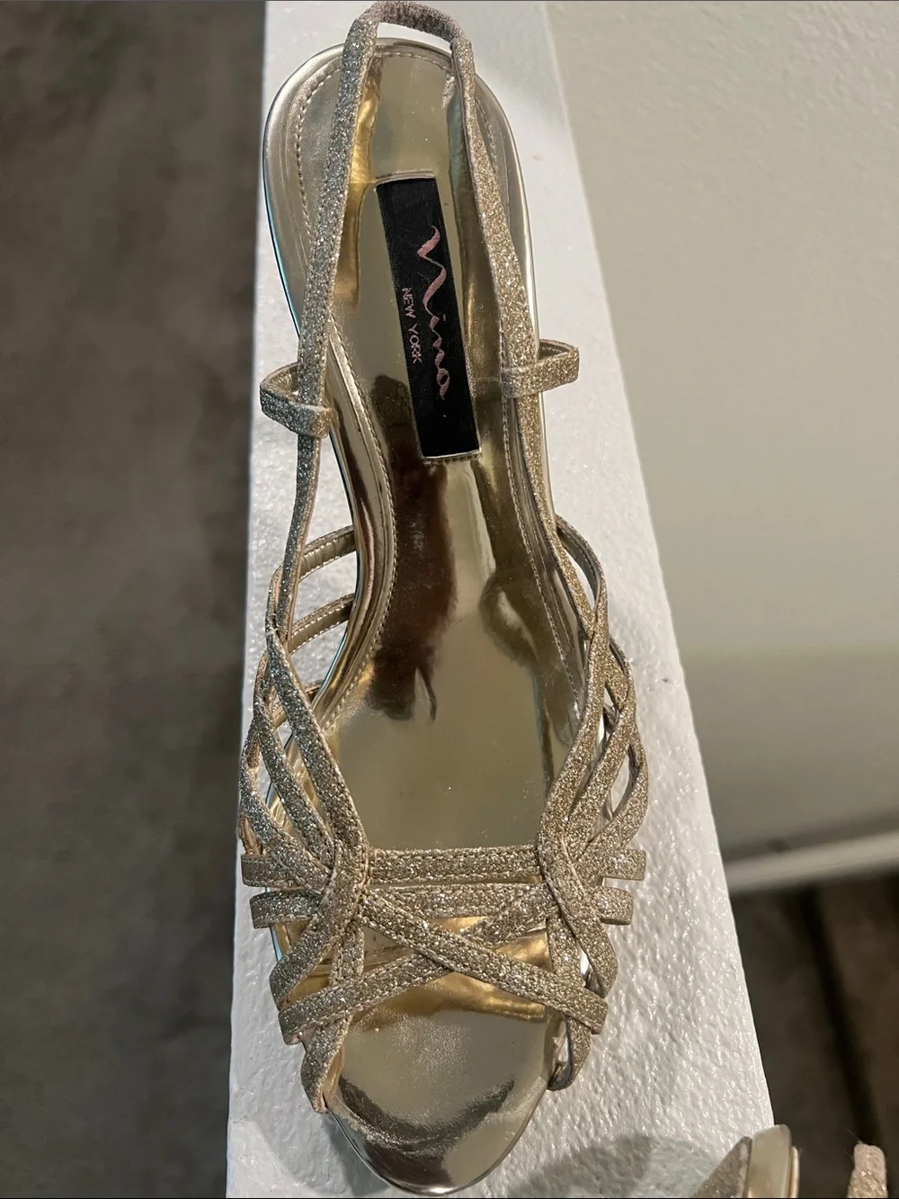 Nina elegant gold